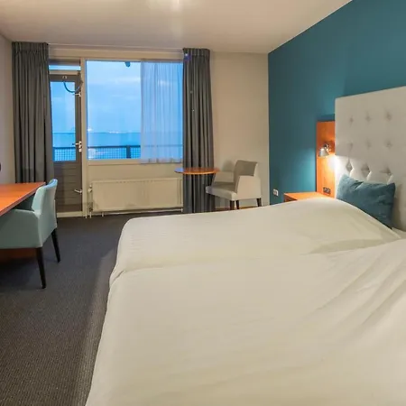 Hotel Lands End 3*